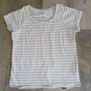 Columbia Pilsner Peak Tee. Size S